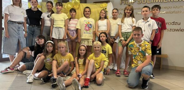 Orzeźwiający czwartek w bibliotece –  produkcja lemoniady i gry planszowe