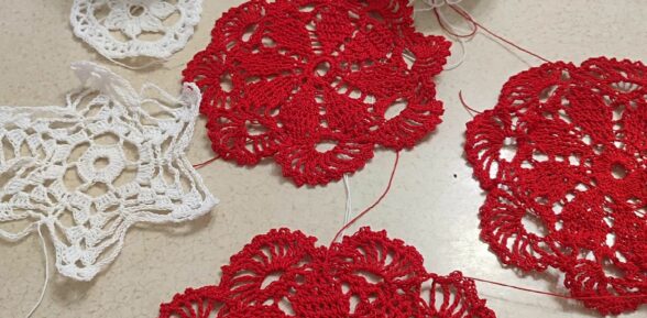 Otwarcie sezonu świątecznego szydełkowania w świetlicy