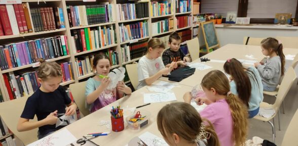 Mobilna Pracownia Twórcza w bibliotecznej świetlicy