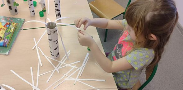 Bajki, bajeczki z bibliotecznej półeczki czyli  zajęcia świetlicowe
