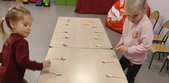 #htmlcaption_71279 Wielkanocne Bajki, bajeczki z bibliotecznej półeczki