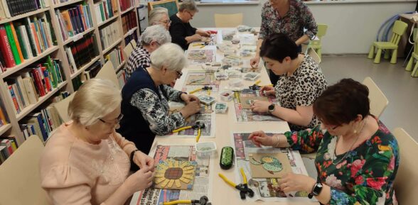 #htmlcaption_71390 Wielkanocna Mobilna Pracownia Twórcza i efekty pracy jej uczestników